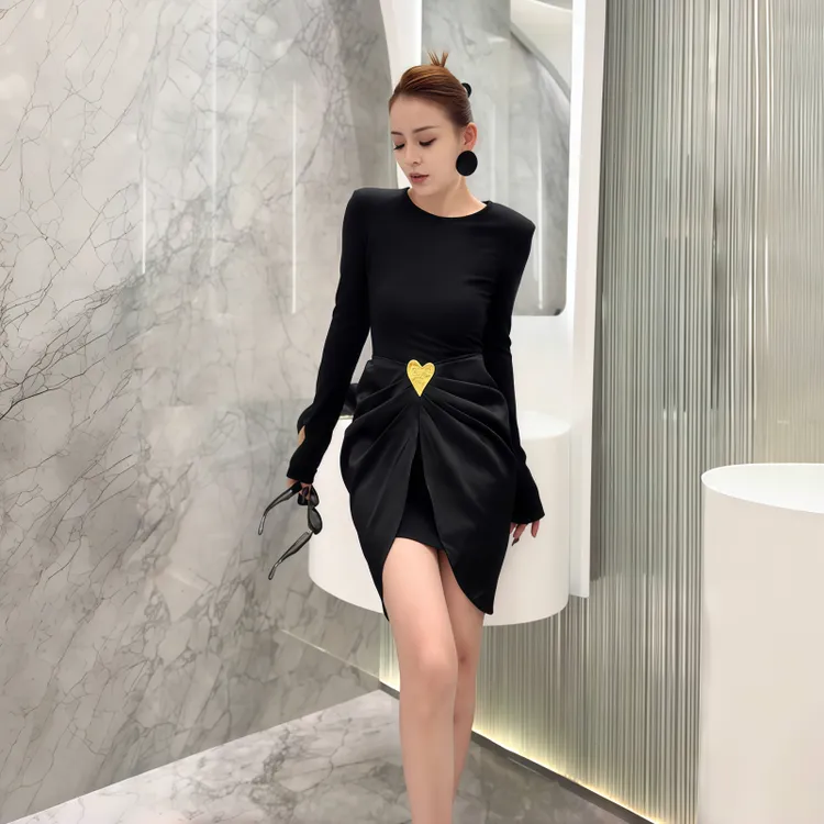 黑色色包臀裙套装高腰静奢风圆领连衣裙拼接设计师秋季显瘦连衣裙