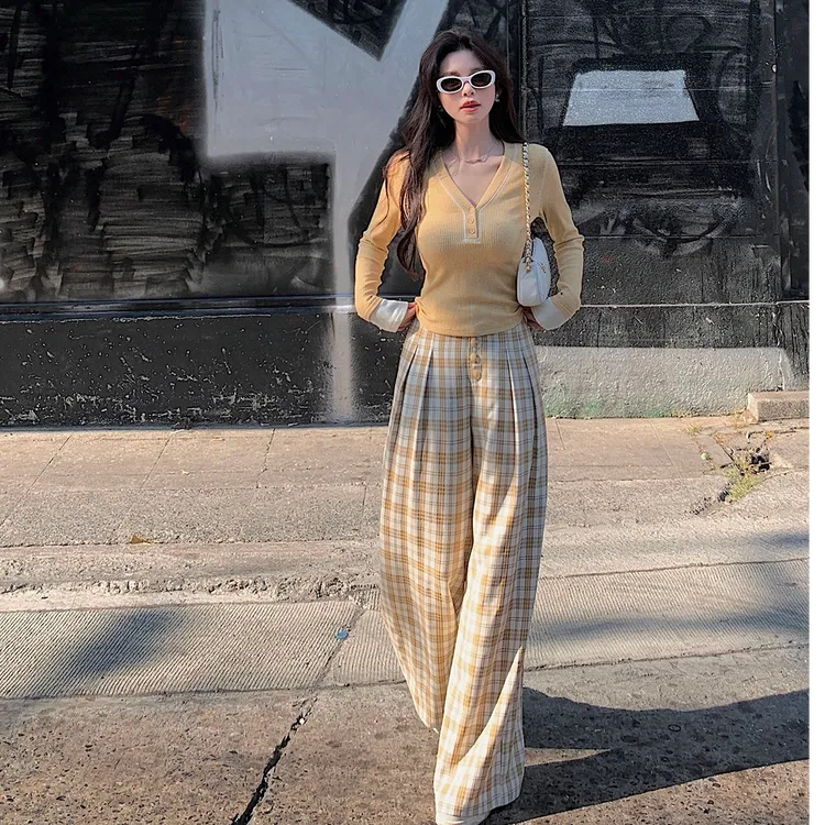 2025早春新款时尚针织打底上衣气质显瘦洋气休闲百搭修身上衣女