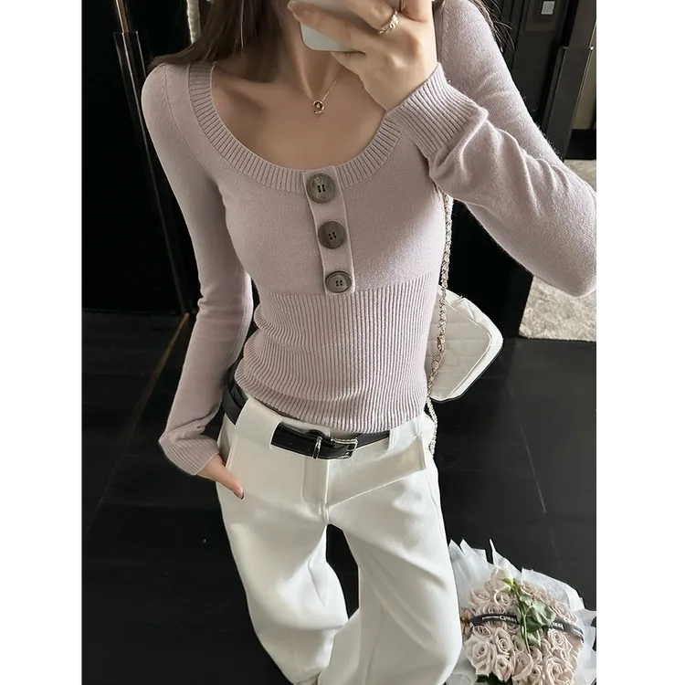 纽扣设计U领针织衫短款修身百搭套头打底毛衣