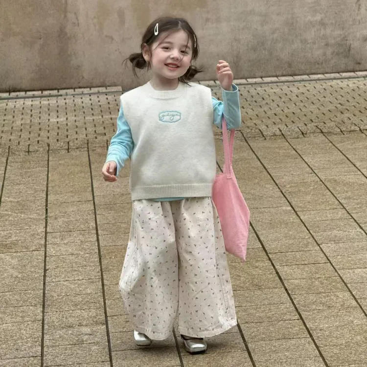 小惜亦2025春季新款女童米色毛衣马甲打底衫杏色阔腿裤洋气套装