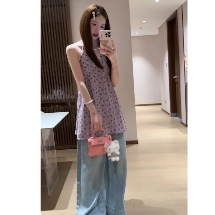 2025夏季新款时尚设计感甜美减龄独特漂亮V领无袖上衣裤子两件套