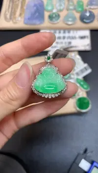 【闪购商品】翡翠颈饰18K金镶嵌佛公【无服务费】