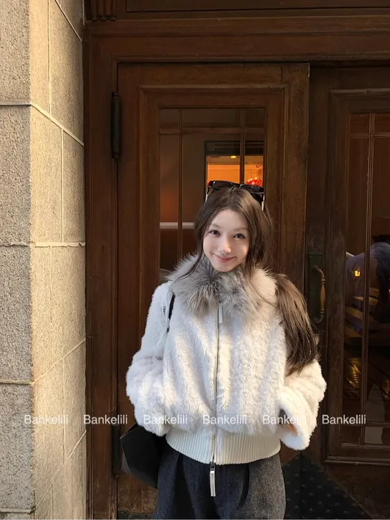 板栗可可Bankelili'暖冬咩咩'大毛领短款环葆羊羔毛保暖外套女冬