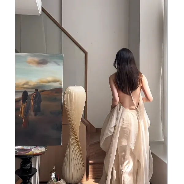 法式白色挂脖连衣裙女夏季2025新款海边度假风沙滩独特漂亮长裙子