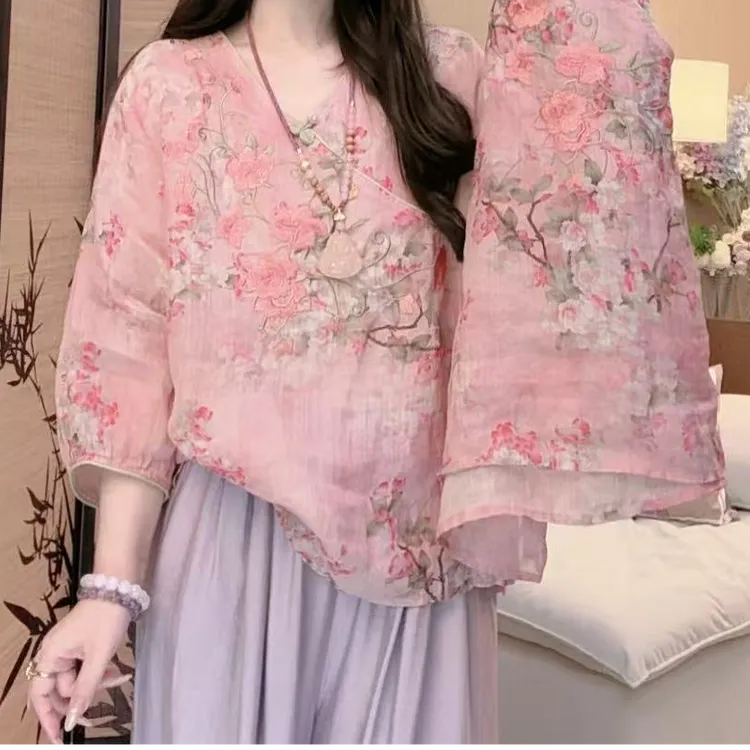 文艺复古圆领苎麻刺绣衬衫女2025夏季新款宽松优雅七分袖