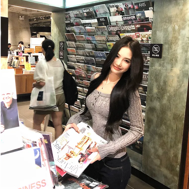 粗针麻花一字肩收腰露肩毛织针织衫女修身显瘦百搭不挑人上衣