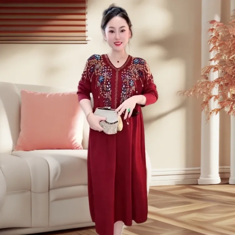 中年妈妈洋气重工刺绣针织连衣裙气质时尚长款大码宽松显瘦打底裙