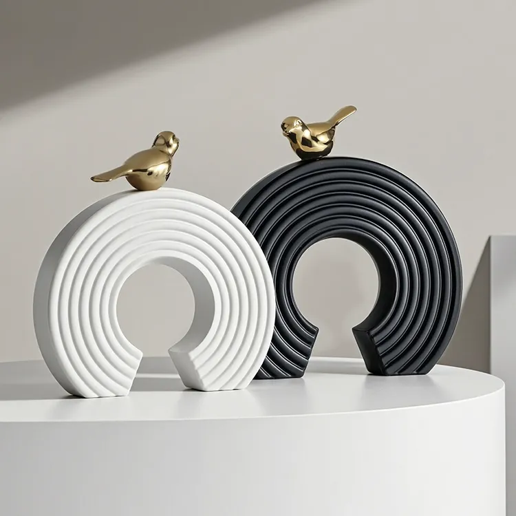 现代高级感新房装饰品陶瓷软装摆件家居客厅酒柜电视柜装饰品乔迁