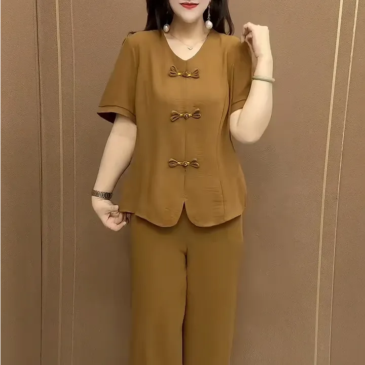 轻奢潮流时尚中年女士休闲轻职装2025新款夏装宽松遮肚纯色妈妈装