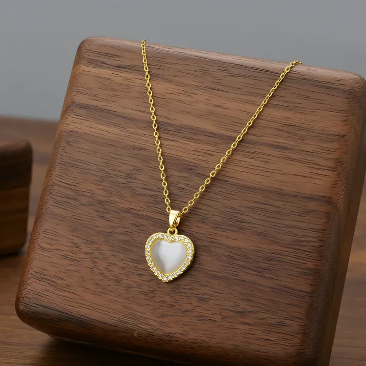 铜合金项链 爱心吊坠 小众设计 女百搭不掉色 奢华气质锁骨链饰品