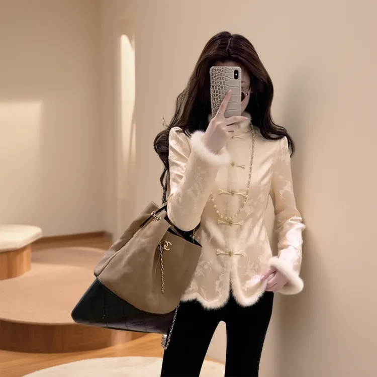 千金风香槟色提花衬衫女冬轻奢高级感巨好看内搭掐腰国风毛绒上衣