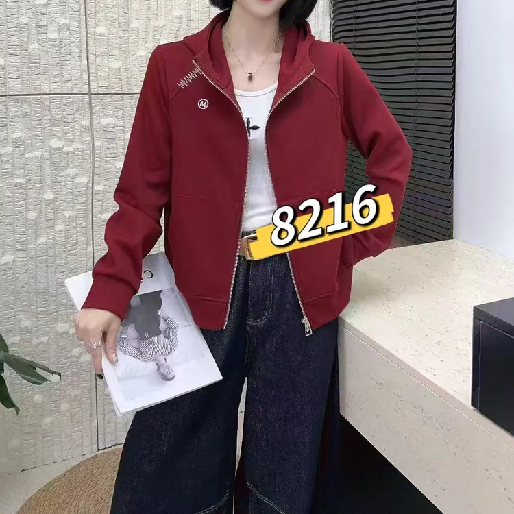 小施家时尚设计拼接连帽纯色棒球外套8216