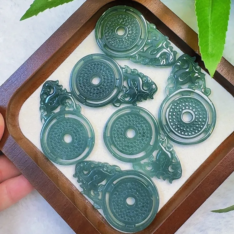 翡翠A货双11破价时来运转麒麟牌宽30+高50+厚4-6（多样性发其一）