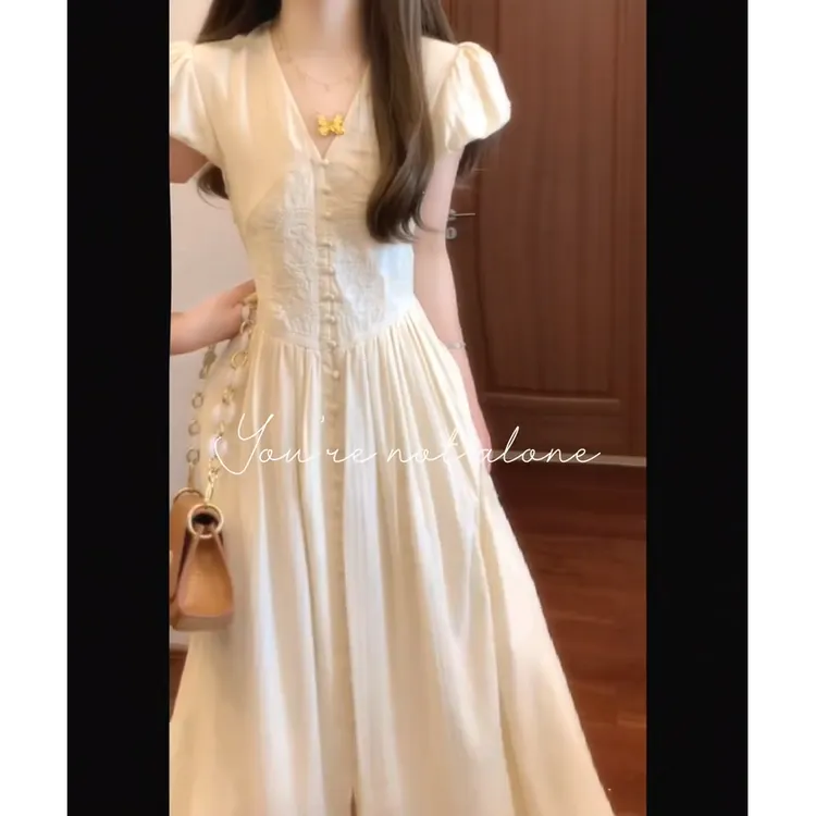 【雅典少女】夏季新款文艺古典风重工刺绣单排扣V领收腰短袖连衣裙