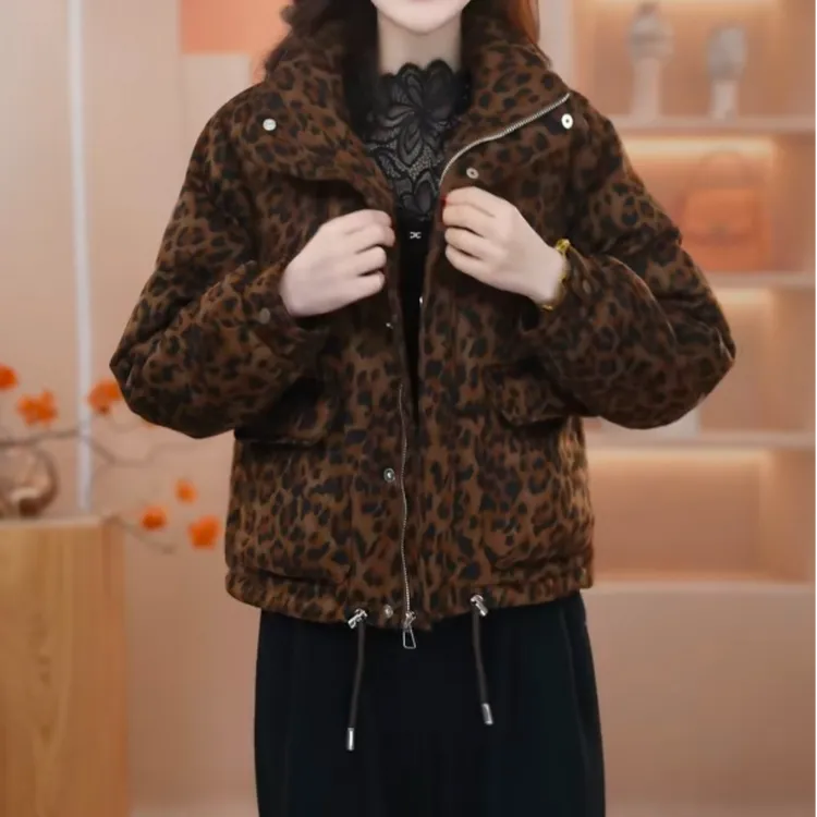 卓妍2025年冬季新款时尚气质轻奢豹纹百搭保暖短款羽绒服M-3XL