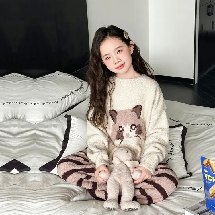 儿童睡衣秋冬2025新款女童冬季半边绒套装女孩冬珊瑚法兰绒家居服