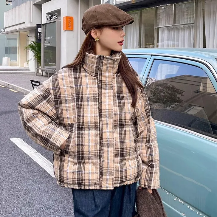 2024新款格子立领羽绒服女宽松加厚东北可穿慵懒复古风白鸭绒外套