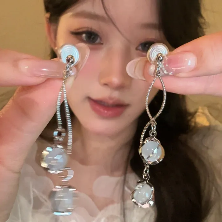 锌合金耳饰 月光星球流苏耳钉时尚长款甜美温柔耳饰设计感耳环女