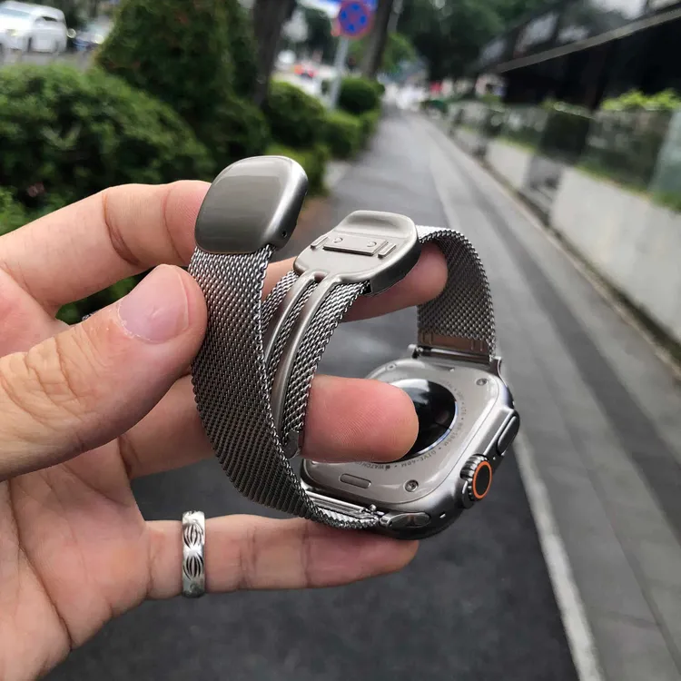卡客风暴 圆滑扣适用苹果iwatch手表表带Ultra米兰磁吸s10金属s11