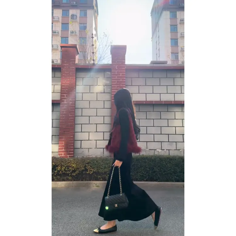 秋冬穿搭2025新款新中式马甲上衣百搭长袖打底衫显瘦半身裙三件套