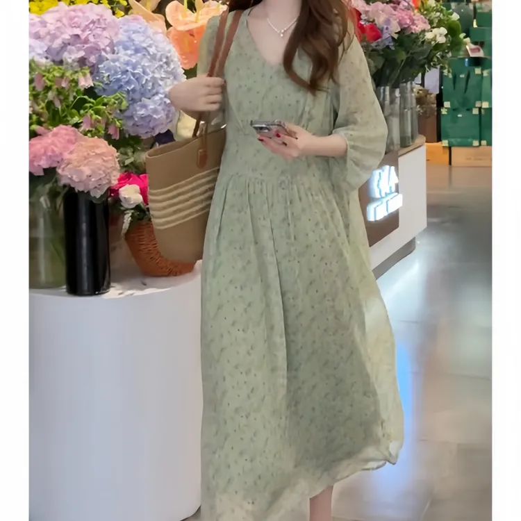 早秋碎花温柔风连衣裙中长款高级感时尚减龄显瘦胖mm法式复古裙子