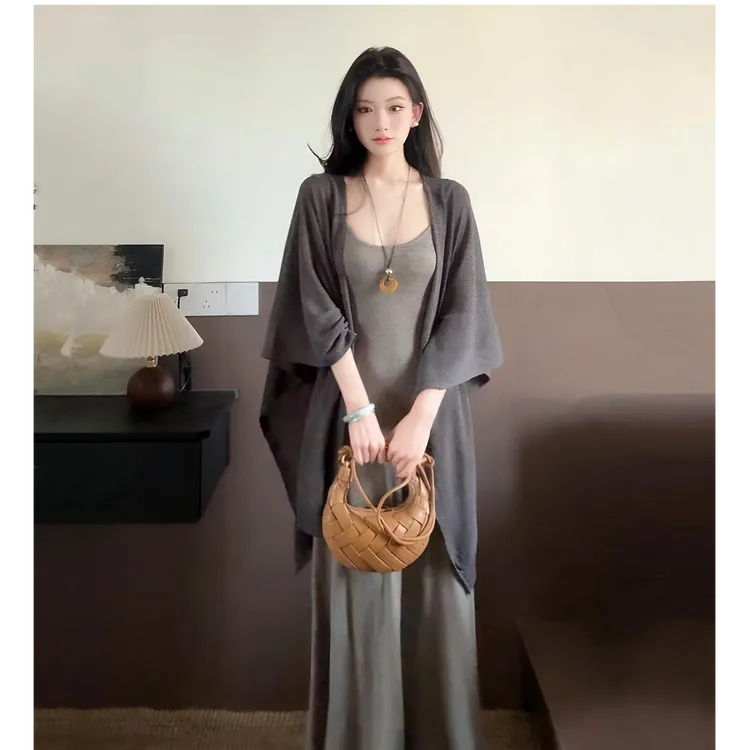 韩系松弛感垂感吊带连衣裙女夏季小众洋气休闲防晒披肩两件套装