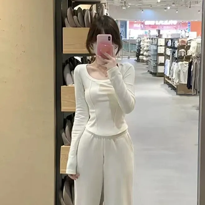 设计感小众正肩长袖T恤女春秋冬内搭短款打底衫辣妹修身显瘦上衣