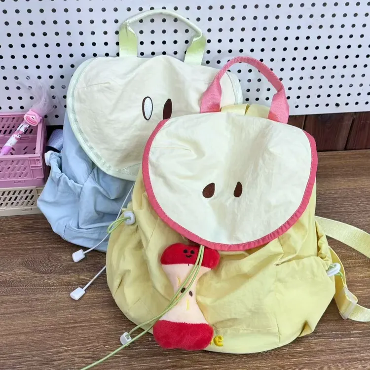 新款小苹果速干超轻百搭通勤旅游双肩包女大学生书包轻便旅行包