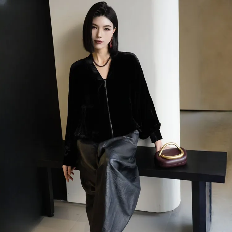 POPULARYW【醒风】Z·R上品屋 高级感纯色拉链V领显瘦长袖短外套