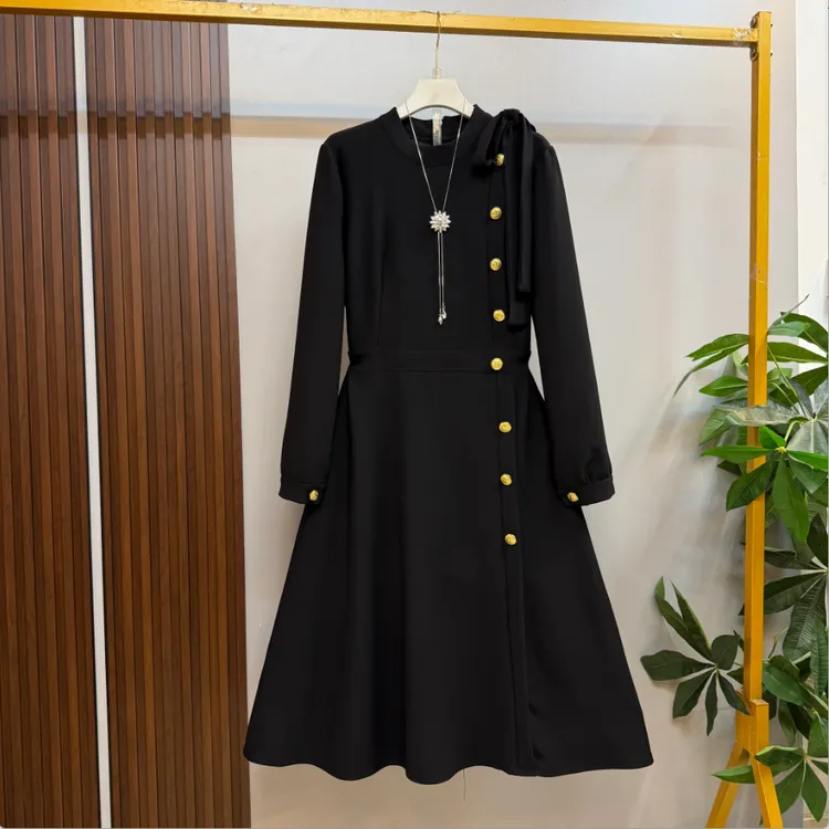 新款大码女装欧货时尚气质钮扣设计收腰显瘦连衣裙