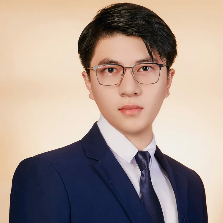 【渐进多焦点 远中近三用】变色防蓝光时尚护目高档老花眼镜8201