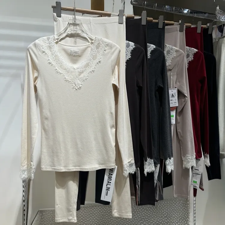 8328蕾丝V领羊毛蚕丝磨毛保暖女士套装无痕打底秋衣秋裤冬时尚款