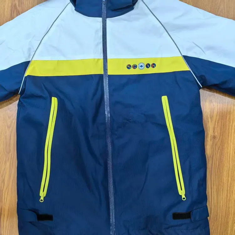 初中棉衣商丘校服鑫华冲锋衣