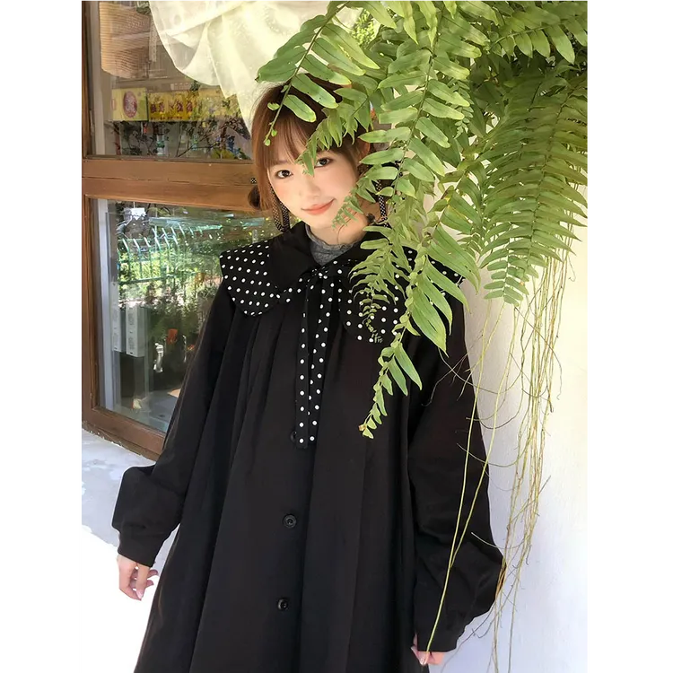小魔女 秋冬新款甜美宽松黑色斗篷外套波点拼接娃娃领系带风衣女