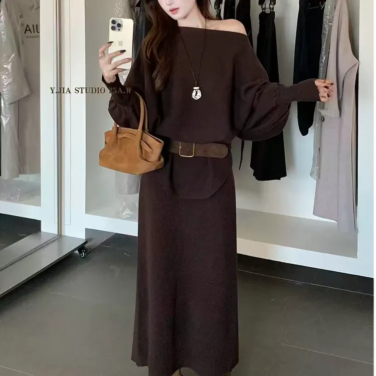 mulisha/穆丽莎复古气质蝙蝠袖一字领显瘦针织衫+半身裙两件套女