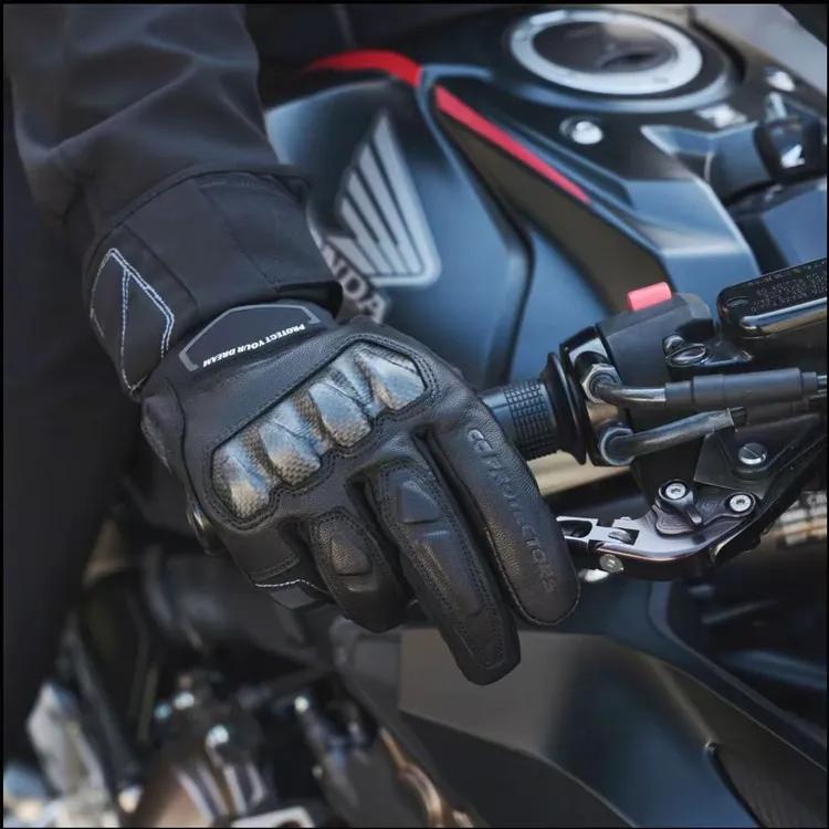 CC三角龙摩托车碳纤皮手套防水骑行防摔触屏机车秋冬