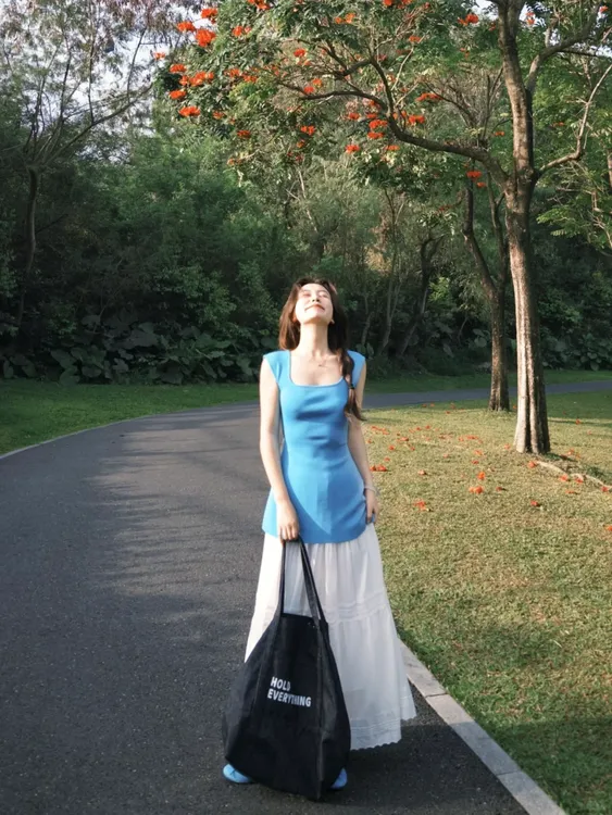 2025夏季韩系穿搭高级感中长款背心针织上衣搭配半身裙气质两件套