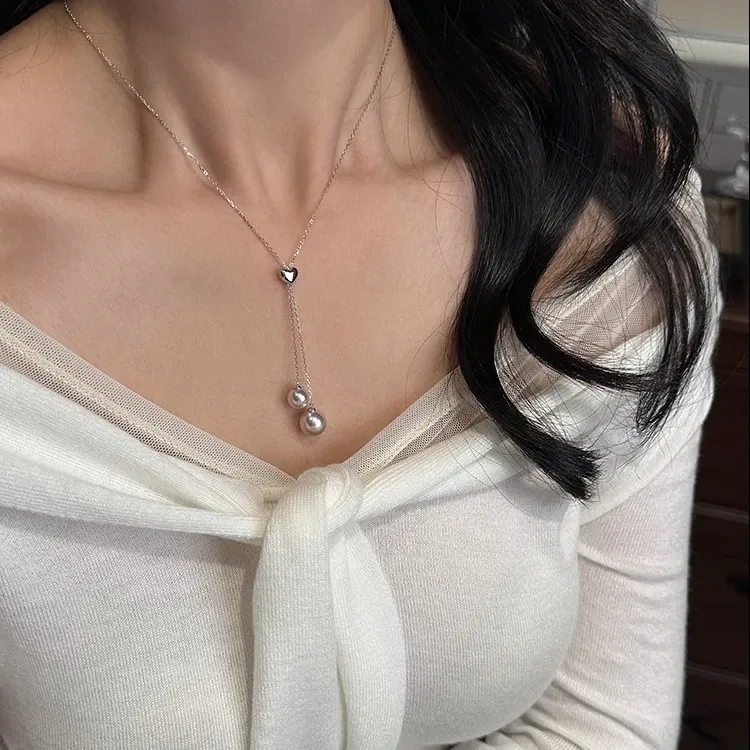 铜合金项链 高级感曼塔玫瑰仿珍珠爱心抽拉项链女轻奢锁骨链配饰