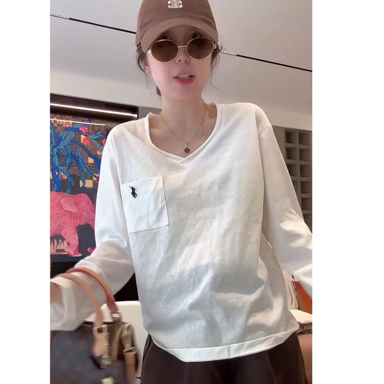 徐靖靖【纯色V领】软糯舒适宽松慵懒百搭V领绣花长袖T恤2508121