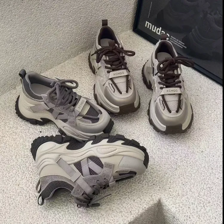 万达撤柜头层牛皮2025春松糕厚底增高水钻老爹鞋网面运动休闲鞋女