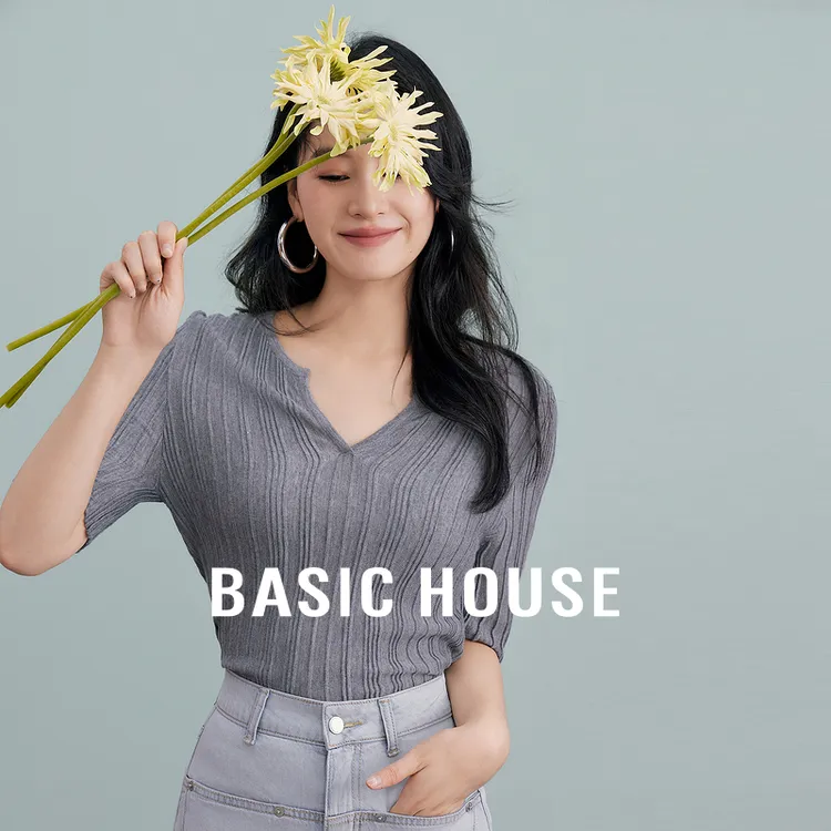 BasicHouse/百家好夏季显瘦不规则领女士毛衣针织衫