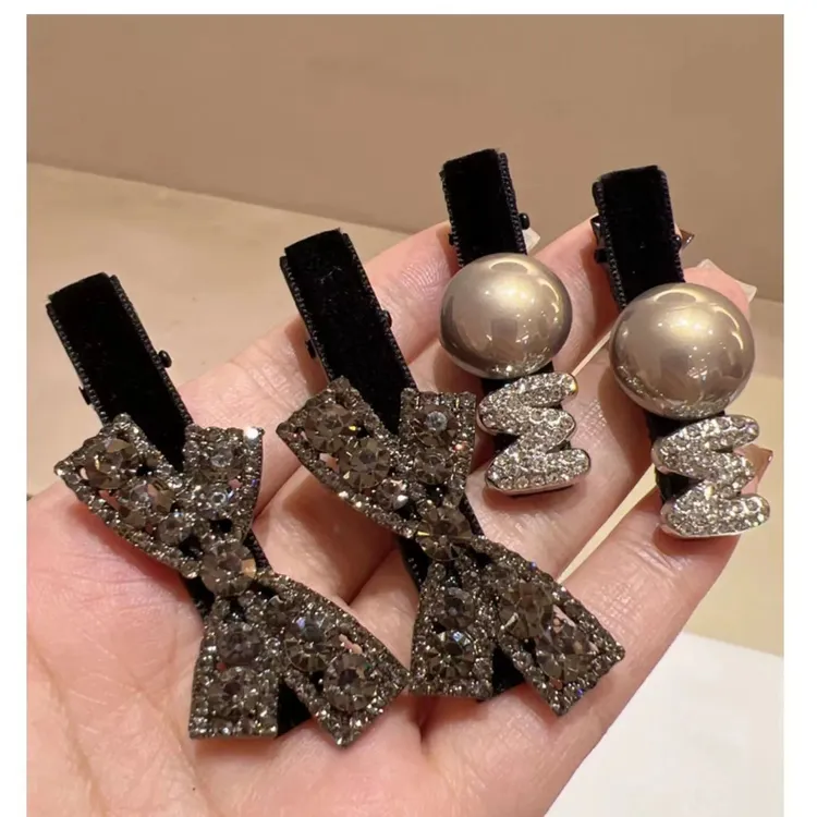 2023新款高级感灰色水钻蝴蝶结丝绒鸭嘴夹简约百搭灰珠气质款发夹