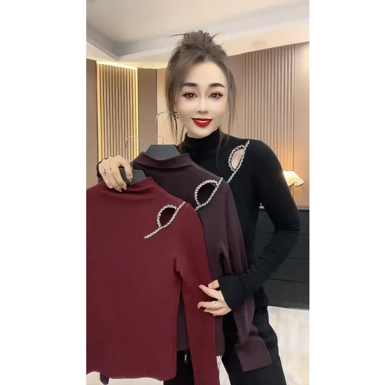 2024冬季新款欧洲站洋气半高领镂空烫钻打底衫修身显瘦内搭上衣女