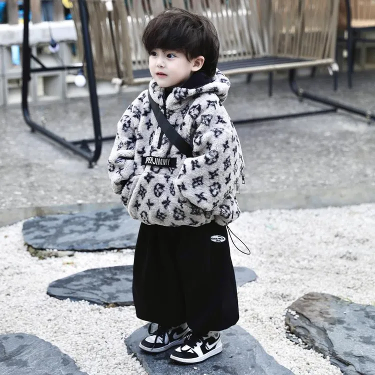 儿童套装男童冬季2025年新款双层加绒加厚套头外套连帽上衣裤子潮