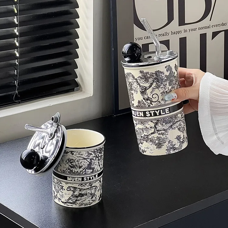 高颜值家用陶瓷吸管杯办公室马克杯带盖轻奢高颜值喝水杯咖啡杯