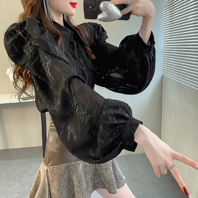 高级感独特别致小上衣拼接假口袋衬衫显瘦刺绣印花泡泡袖小衫女秋