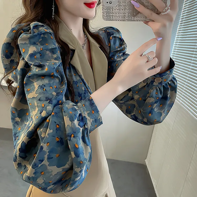 拼接设计感西装领衬衫女秋季时尚别致上衣显瘦减龄印花泡泡袖衬衣