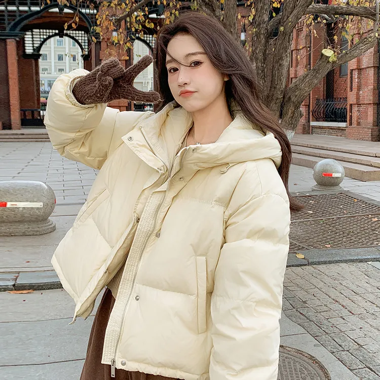白色90白鸭绒连帽羽绒服女冬季2024年新款短款小个子超好看面包服