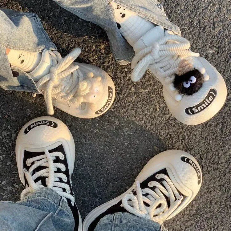 新款小众可爱大头丑萌板鞋女2023百搭开口笑休闲小白鞋子帆布鞋
