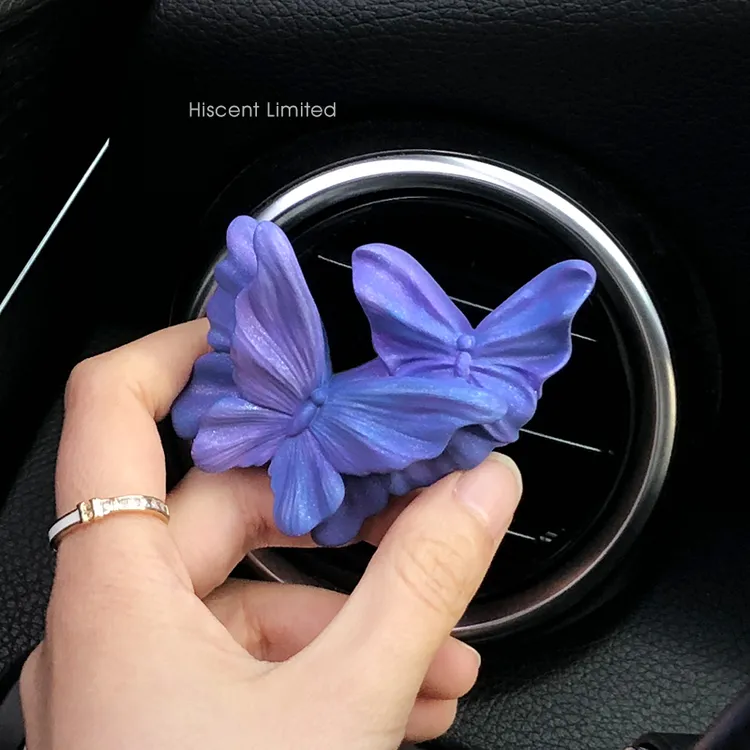 蝴蝶车载空调出风口香薰车用香水装饰摆件汽车扩香石花朵车内饰品